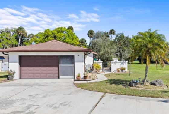 FC299612 9 Club House Drive