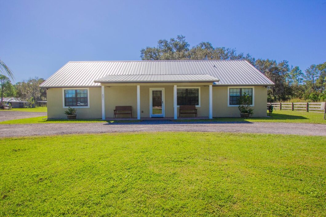 FC296143 401 County Road