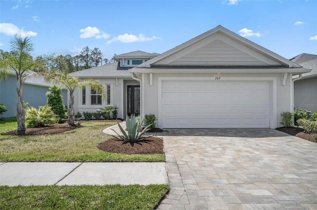FC317968 209 Hawthorn Avenue